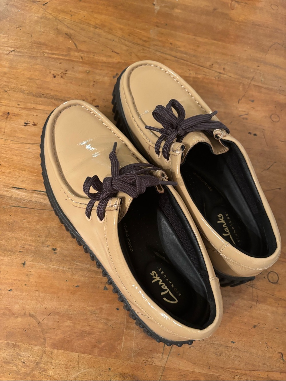 Clarks Beige Patent Platform Oxfords with Black Lug Sole - Picture 2 of 5